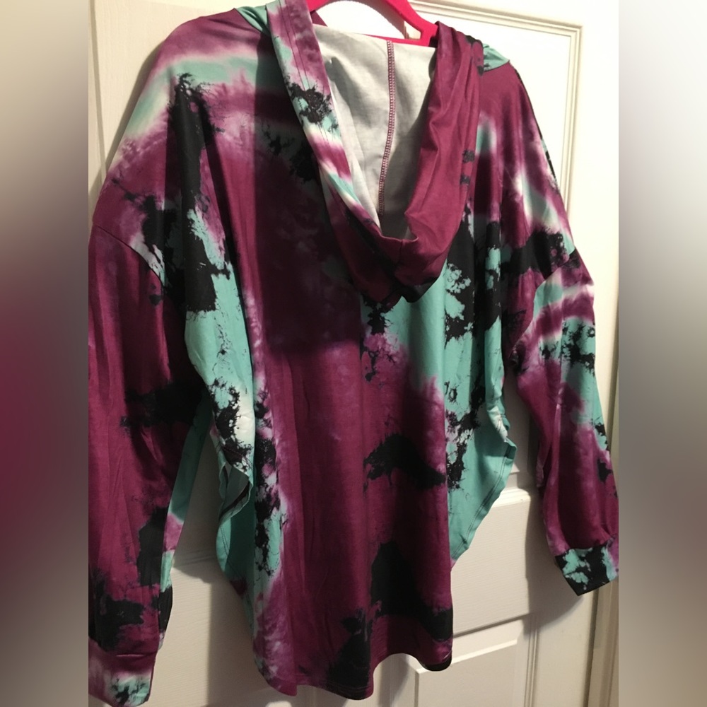 Tie Dye Hooded Shirt - Picture 11 of 12